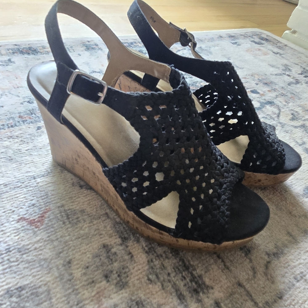 SO Black Woven Wedge Sandals